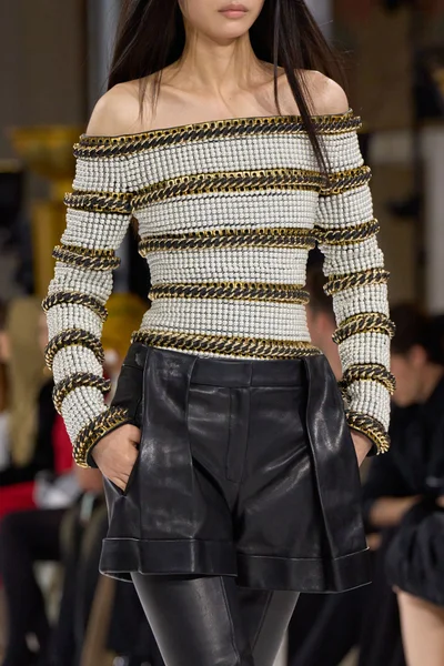 Look 101